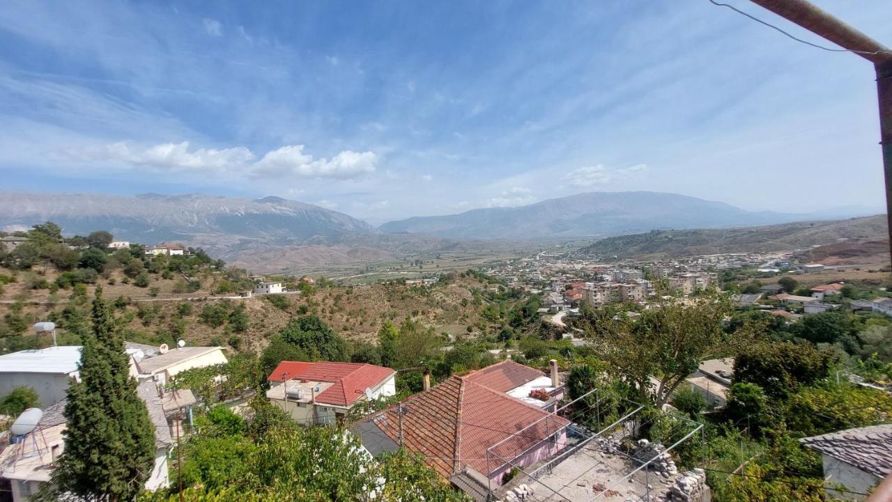 Gjirokastër Relax Camping מראה חיצוני תמונה