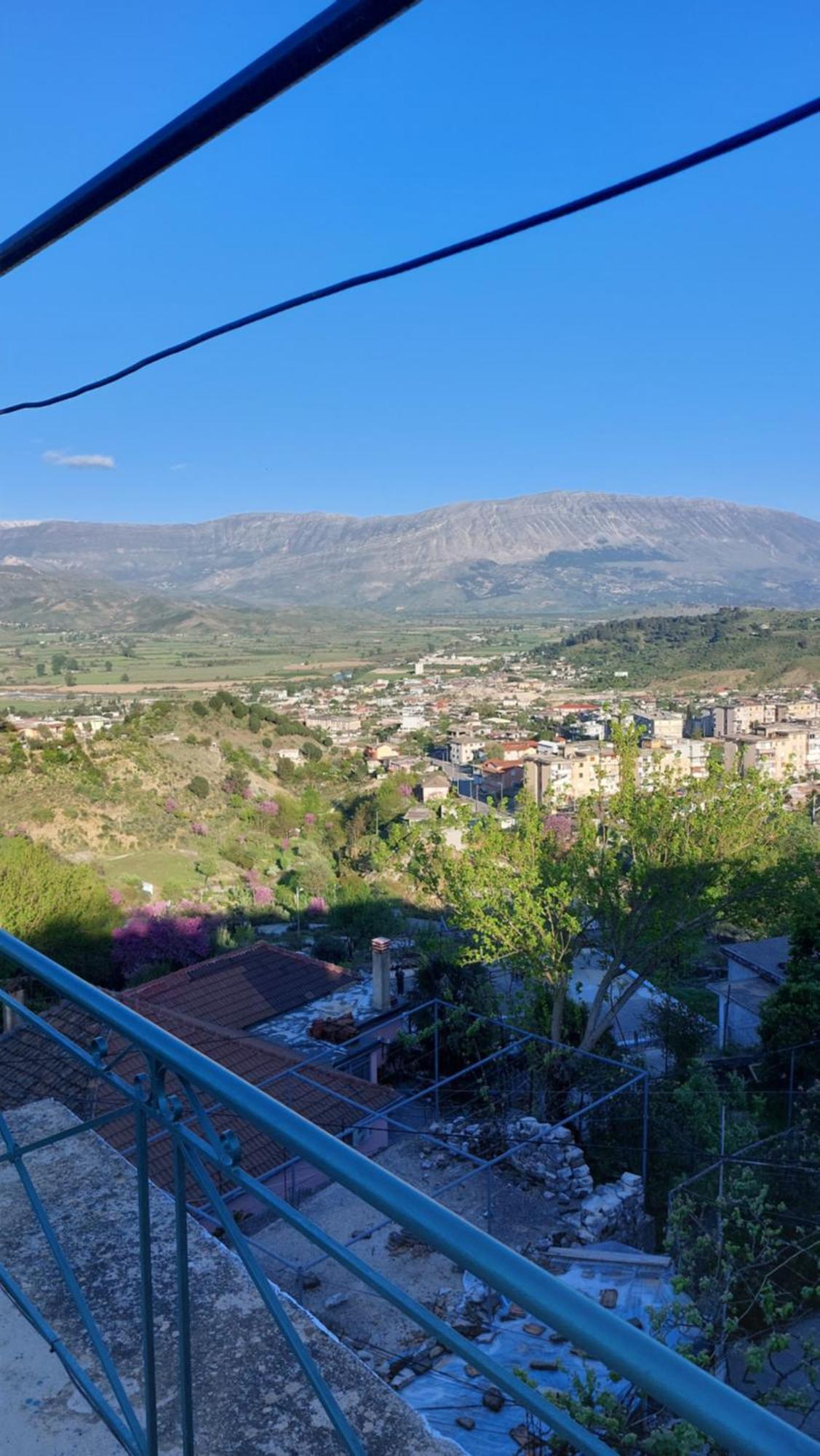 Gjirokastër Relax Camping מראה חיצוני תמונה
