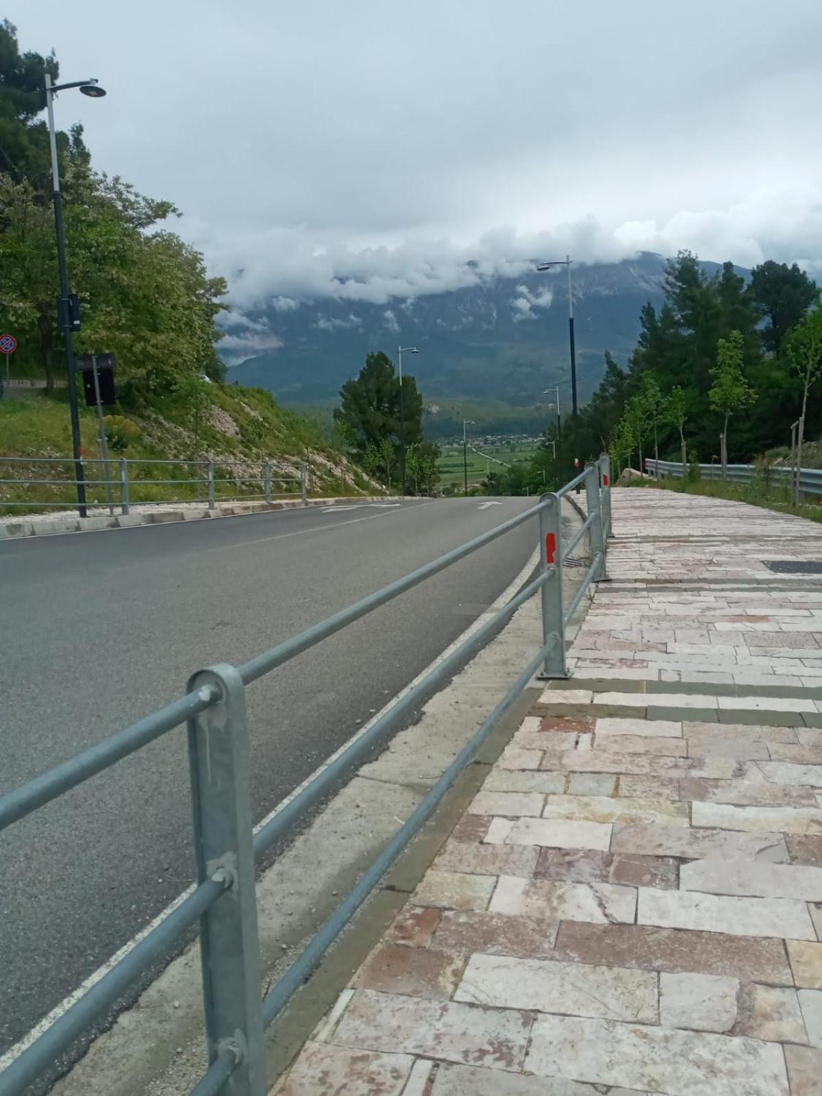 Gjirokastër Relax Camping מראה חיצוני תמונה