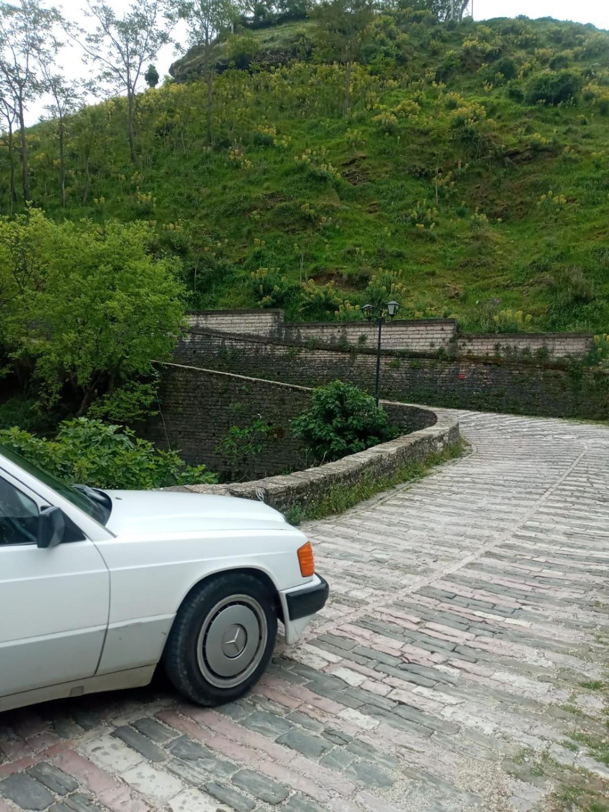 Gjirokastër Relax Camping מראה חיצוני תמונה