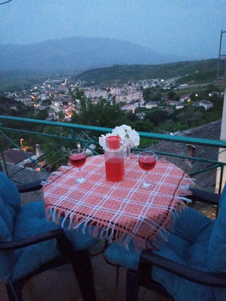 Gjirokastër Relax Camping מראה חיצוני תמונה