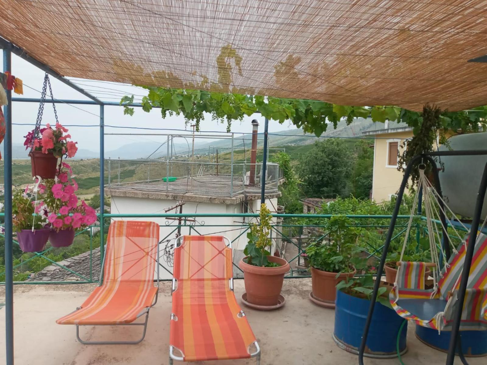 Gjirokastër Relax Camping מראה חיצוני תמונה